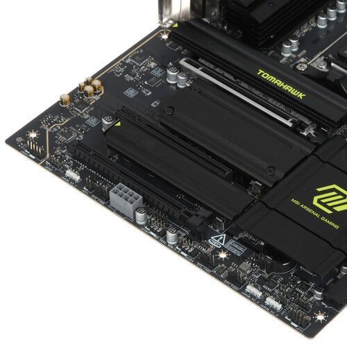 MAG X870 TOMAHAWK WIFI_4
